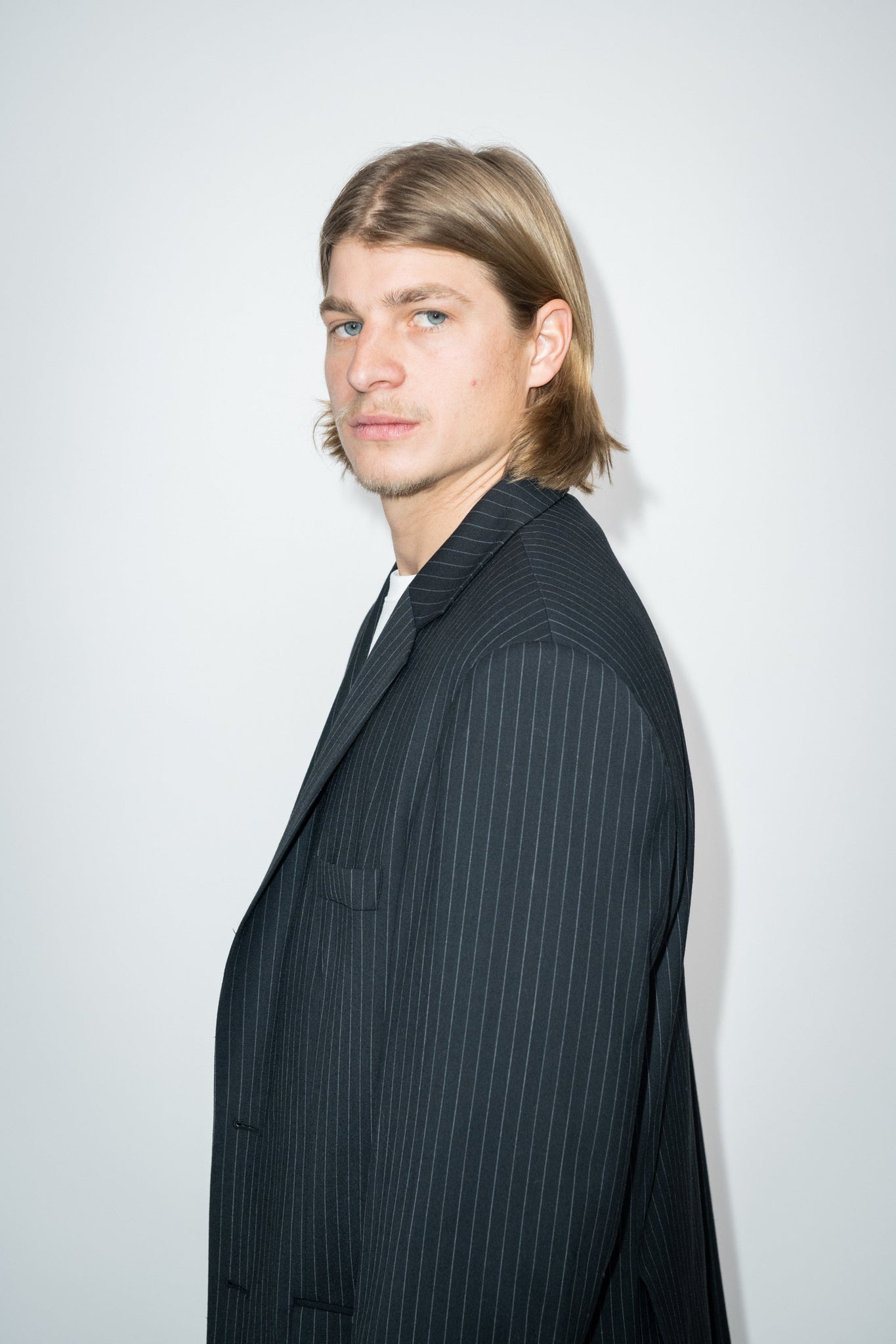 UNISEX PINSTRIPED BLAZER
